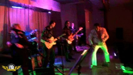 ELVIS PRESLEY - Chris Agullo & son The Vegas Band