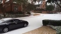 Snow Moves Into Dallas