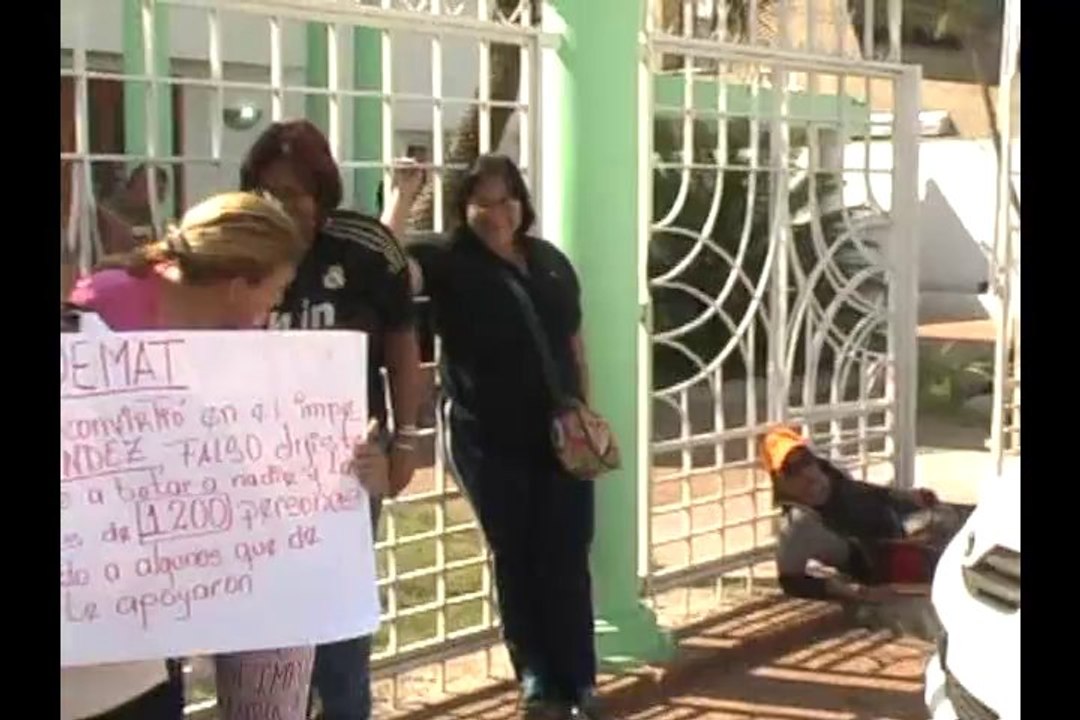 Ex empleados de la Alcaldía de lagunillas Protestan en Sedemat