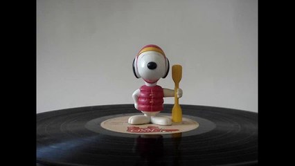 # Snoopy's World Tour set 1 Mcdonalds Happy Meal Figurine - New Zealand
