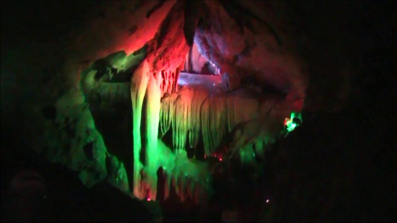 Yang Shuo Chuan Shan, Pierced Hill, Terrifying Mysterious Caves - China Tours
