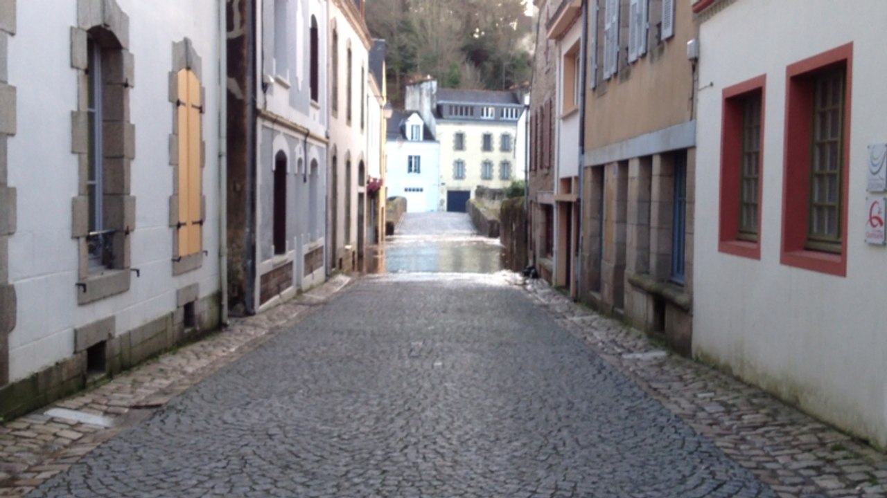 Quimperlé : les quais inondés