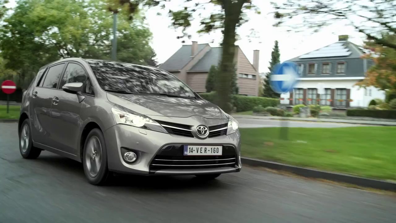 Nuova Toyota Verso