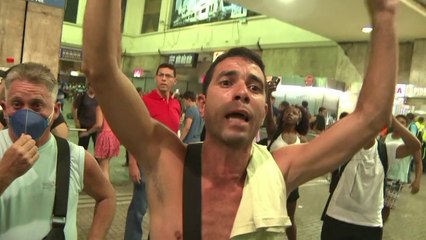 Brésil: manifestation à Rio contre les prix des transports