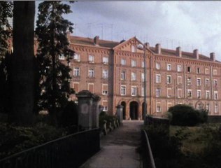 Le palais social 1985 réalisation Anne-Marie Faure sujet le Familistère de Guise dans l'Aisne (02)