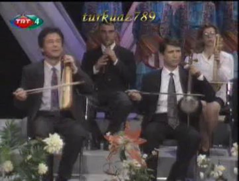 Emin YAĞCI-Denizde Vardır Kara