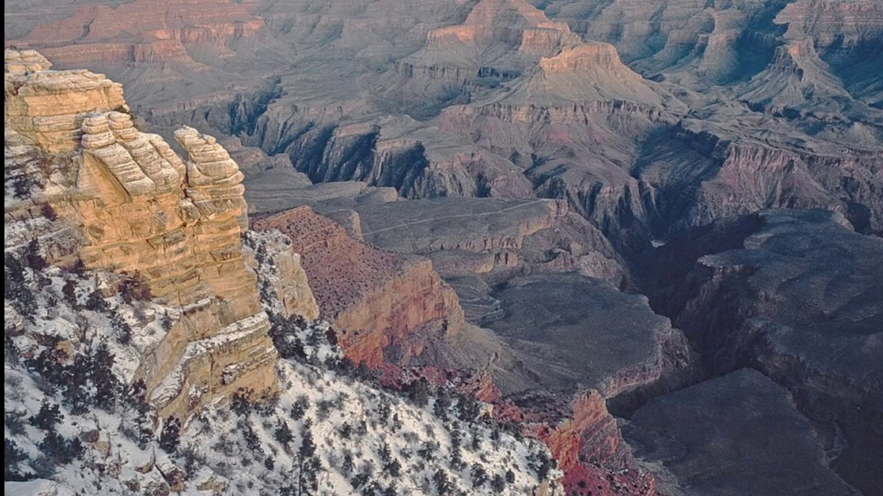 Deserts of America – Déserts d' Amerique: Grand Canyon, Death Valley, White Sands, Bryce Canyon