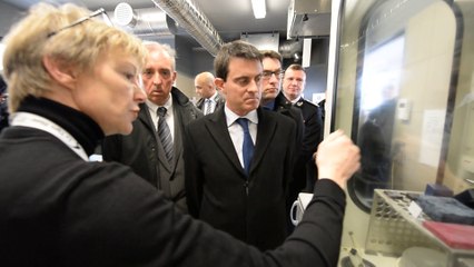 Manuel Valls inaugure le commissariat de Charleville-Mezieres (08)