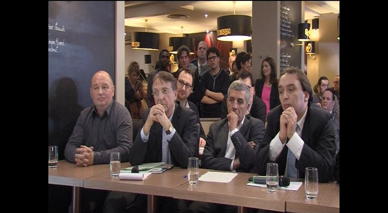 Café-débat de Wéo à Roubaix : Jean-Pierre Legrand (FN) regrette l'abandon du naming du Grand Stade