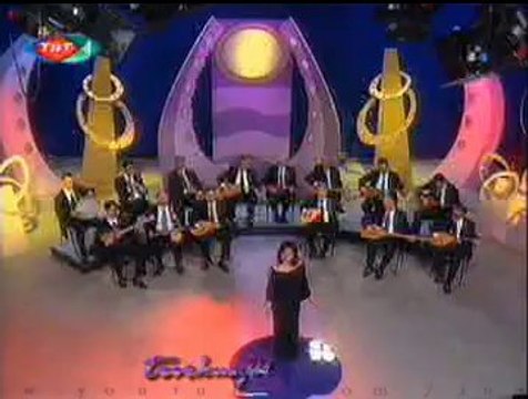 Emine AKMEŞE-Meşelidir Engin Dağlar Meşeli