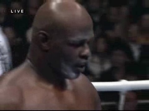 K-1-06-Chalid-Die-Faust-vs-Ernesto-Hoost