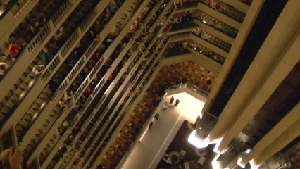 Chorale du Kentucky au balcon de Hyatt Louisville