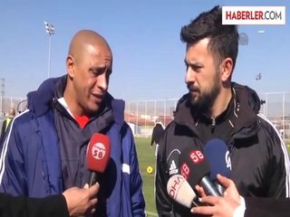 Ersun Yanal, Sivassporlu Cicinho'dan Çekiniyor