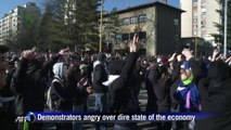 Bosnian protestors storm government buildings