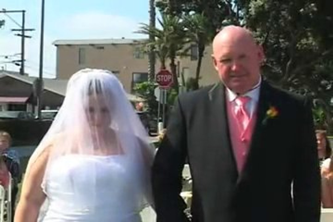 Non è possibile che la sposa abbia fatto una cosa simile. Non ci posso credere