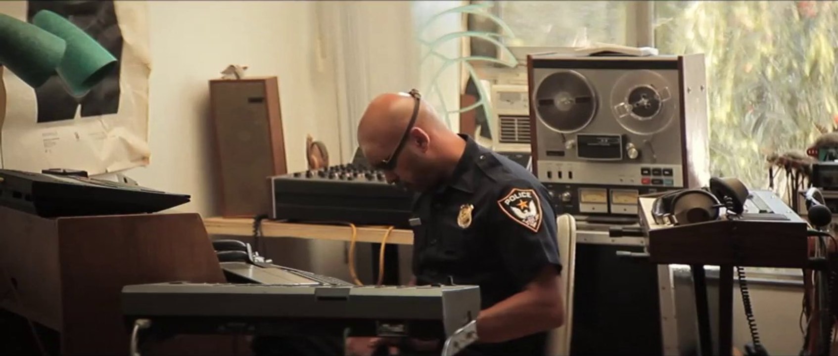 Wrong Cops (2013) - Teaser #2 Judor [VOSTFR-HD]