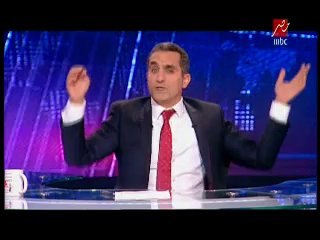 باسم يوسف : ليه مانتكلمش كأن البرنامج هيوقف البلد