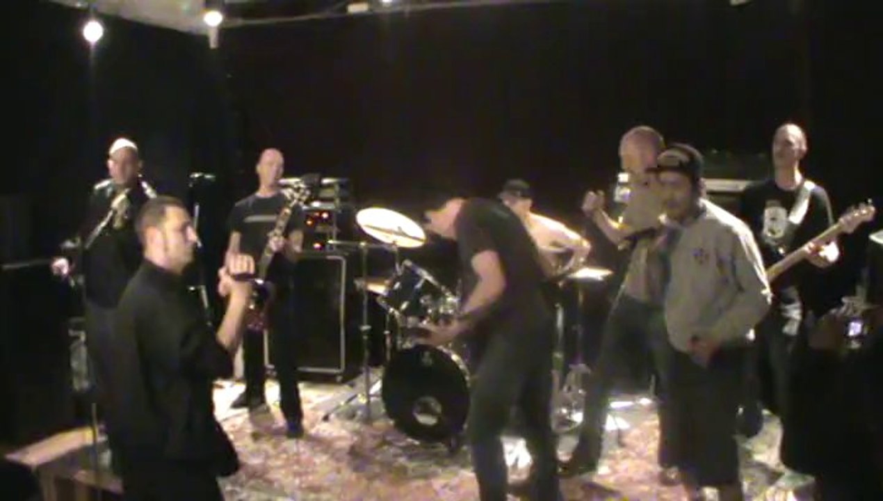 Chux Bollox le 02.05.2013 au piednu Le Havre part 10