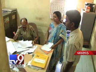 Class-10 Student brutally beaten by teacher, Valsad  - Tv9 Gujarati