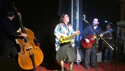 MICHEL DESNOS PRESENTE  JERSEY JULIE BAND AU MELROS CAFE AGDE  7 2 2014