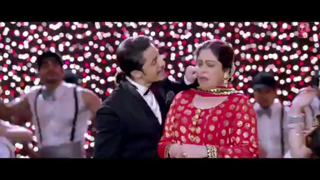 Total Siyapaa Title Song  Ali Zafar, Yaami Gautam, Anupam Kher, Kirron Kher-pekistan.com