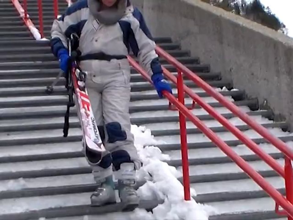Josiane fait du ski