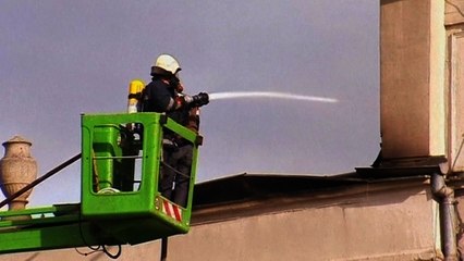 Sarajevo hoses down following night riots