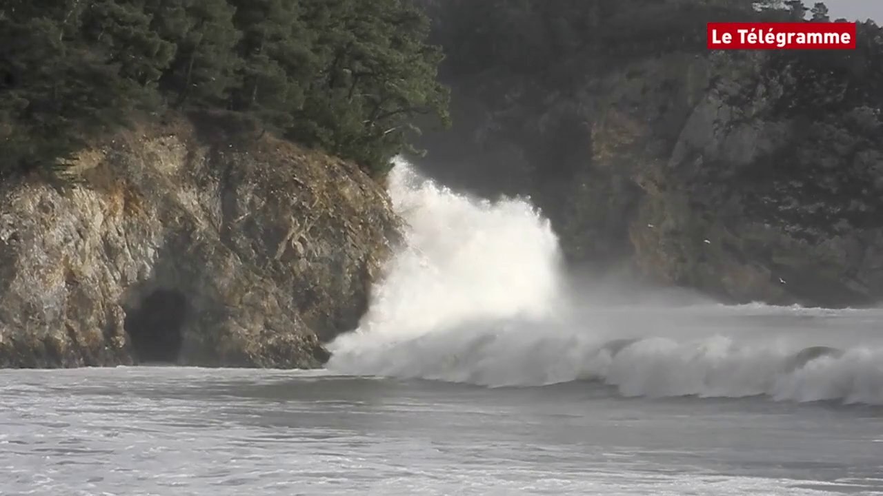 Crozon. Du spectacle à Morgat !