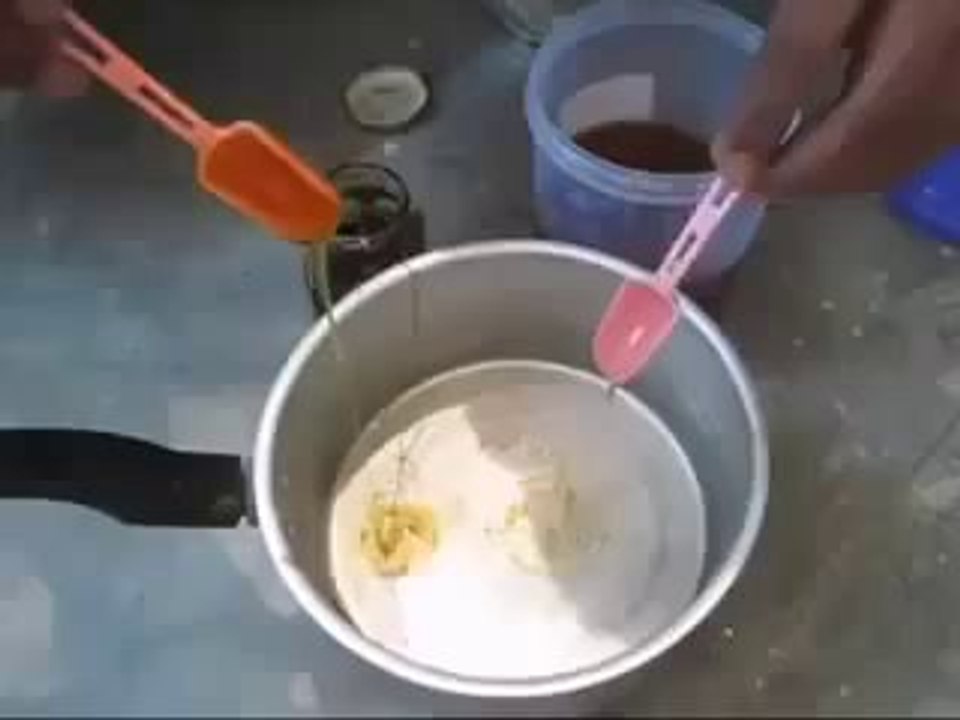How to Judge Real Honey