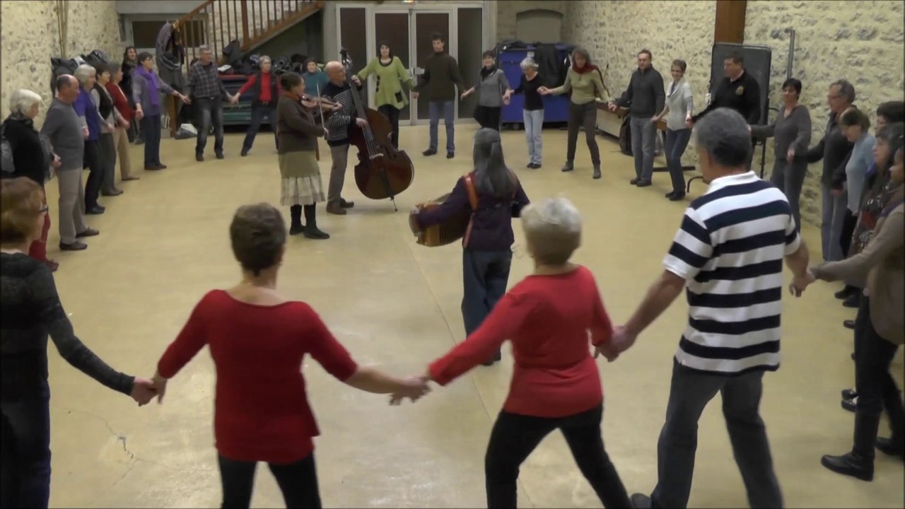folkpourtous217 branle des pois 02/14