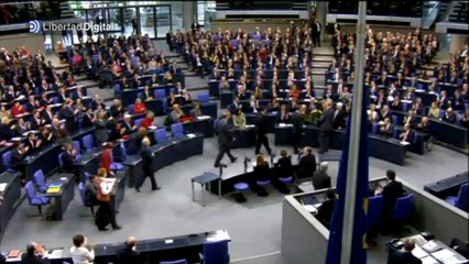 Merkel, investida canciller de Alemania