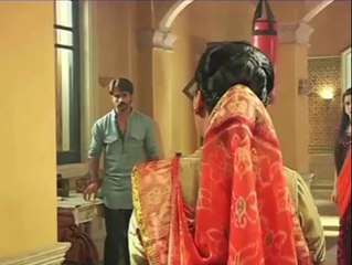 Rangrasiya : Rudra scares Paro