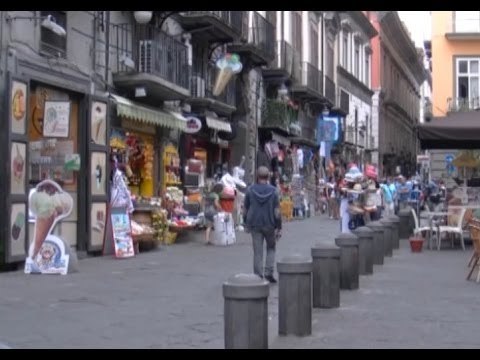 Napoli - I commercianti del centro storico chiedono più sicurezza (08.02.14)