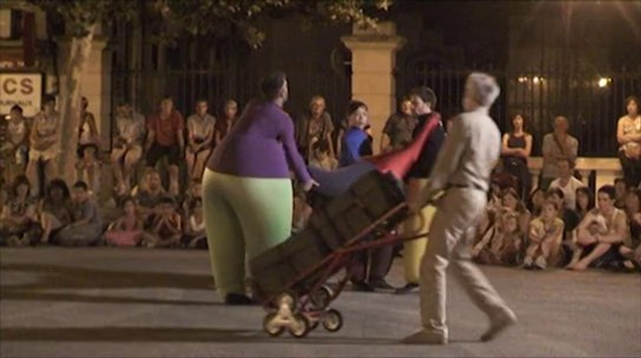 Arts de la Rue - Instants de rue - Cratère Surfaces 2013