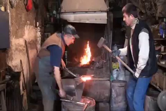 Demirci ustaları teknolojiye direnmeye çalışıyor