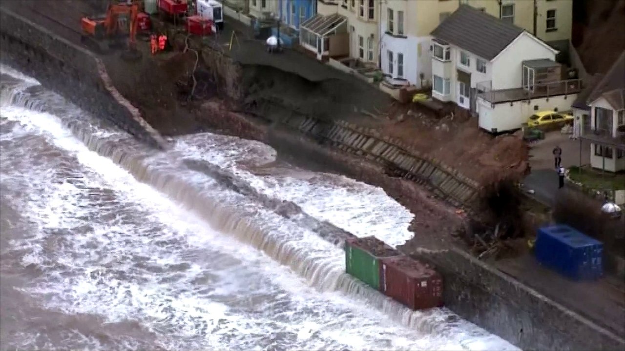 Fortes vagues, vents violents et inondations frappent une nouvelle fois la Grande-Bretagne