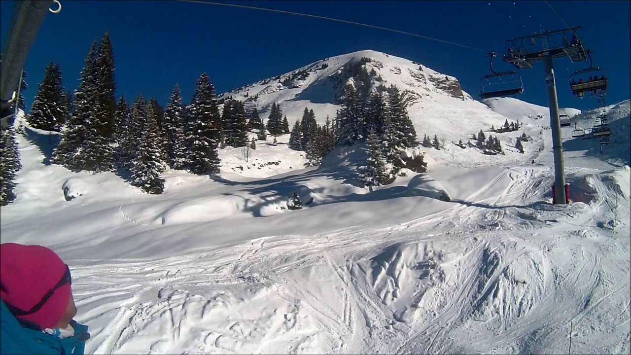 Skiing off piste in Chatel and Verbier
