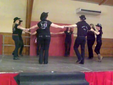 COUNTRY ROAD FORUM DES ASSOCIATIONS FEVRIER 2014 ST FLORENT SUR AUZONNET