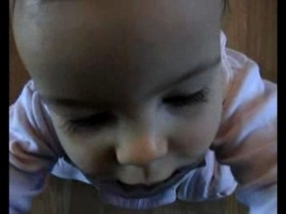 Balades_dans_l'appart_-_102006.avi