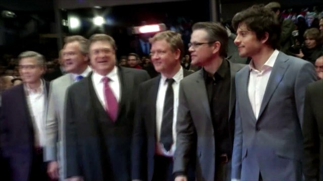 Clooney enflamme Berlin avec ses Monuments Men , avec Jean Dujardin