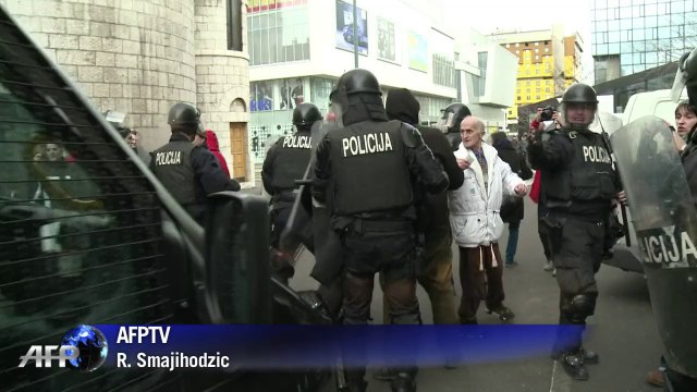La pauvreté et le chômage plongent la Bosnie dans la violence
