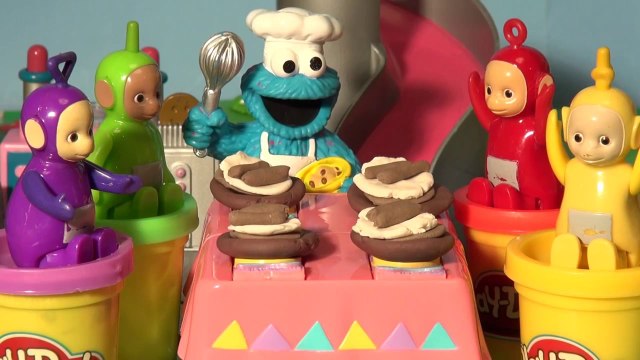 Play Doh Teletubbies and The Cookie Monster Chef , he makes them Bangers and Mashed Potatoes and Gre