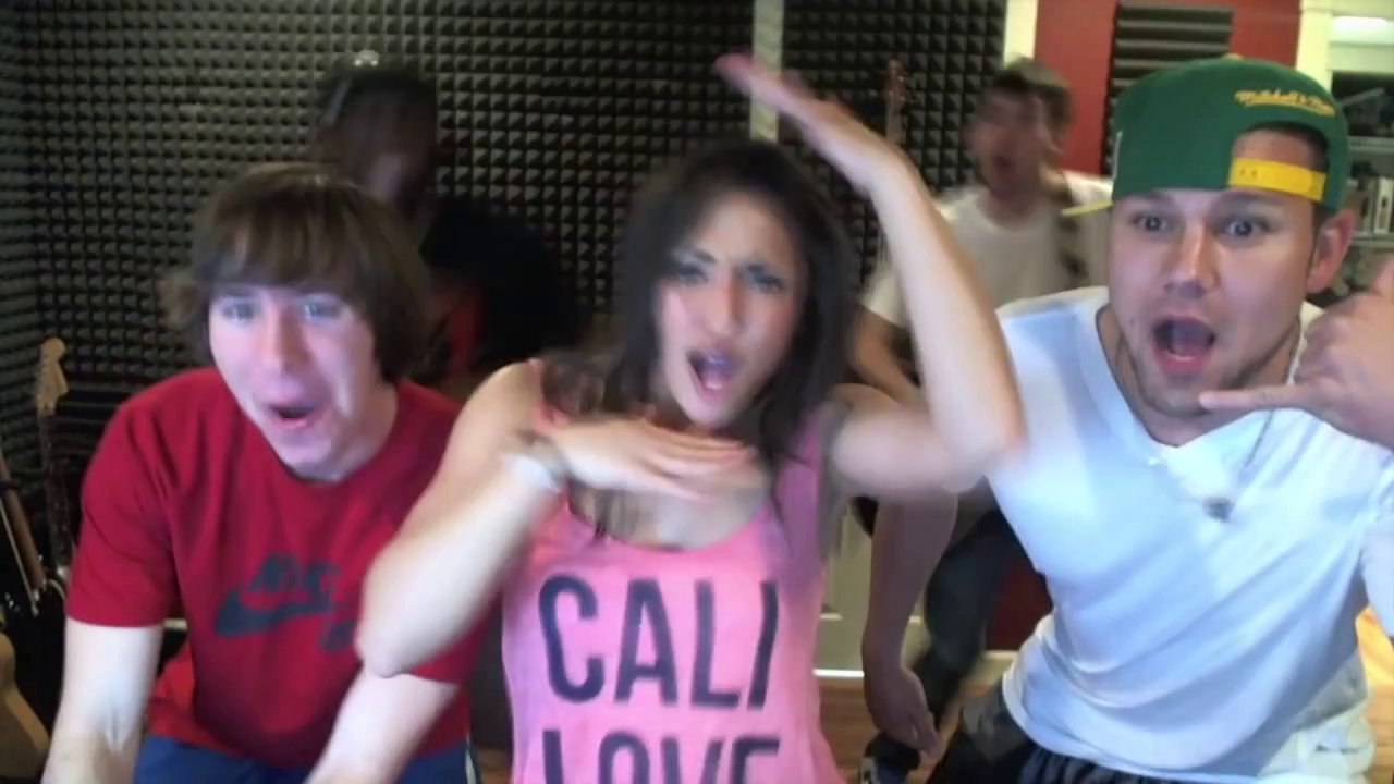 Call Me Maybe - Carly Rae Jepsen (Alex G Acoustic Cover ft Eppic)_(720p)