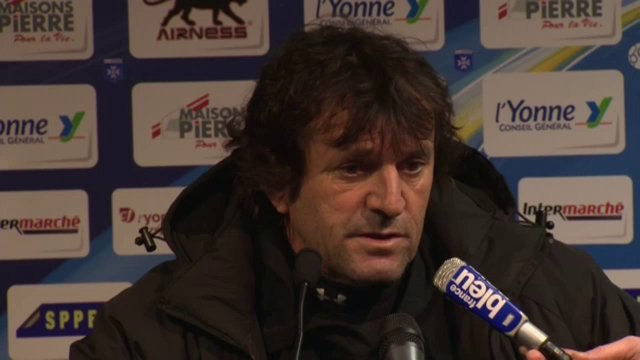 Auxerre - Istres : Réaction de José Pasqualetti
