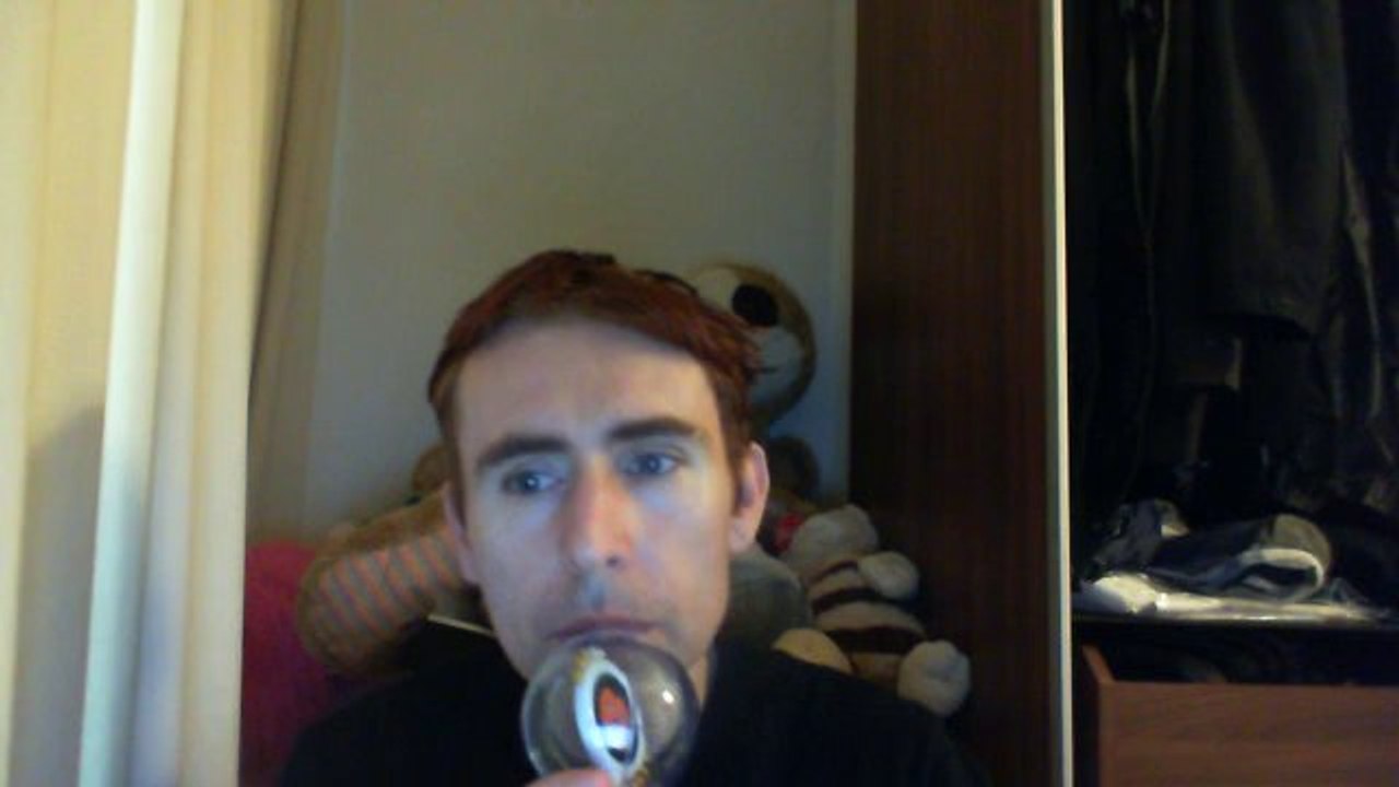 Wiwi égratigne "dans les rues de ma jeunesse" de Gérard Darmon