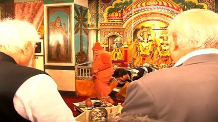 Sibal lays foundation stone of a foot over bridge