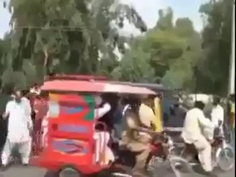 Rescue 1122 Vs Pathan Fight