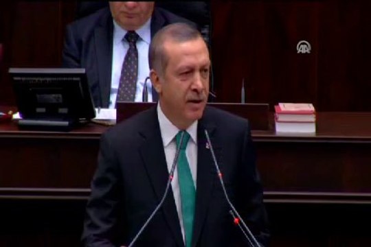 Gizli görüntü ve ses kayıtları CHP ve MHP'yi esir almıştır