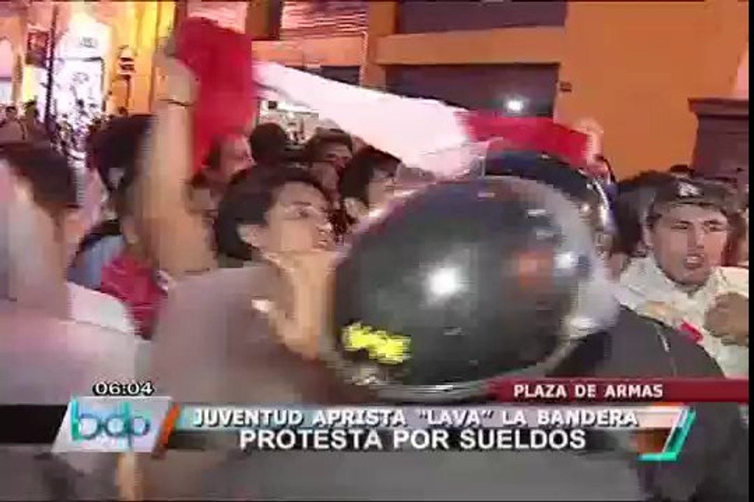 Apristas protestaron por aumento de sueldos de ministros en el Centro de Lima
