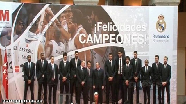 El Real Madrid ofrece la Copa del Rey a la Comunidad